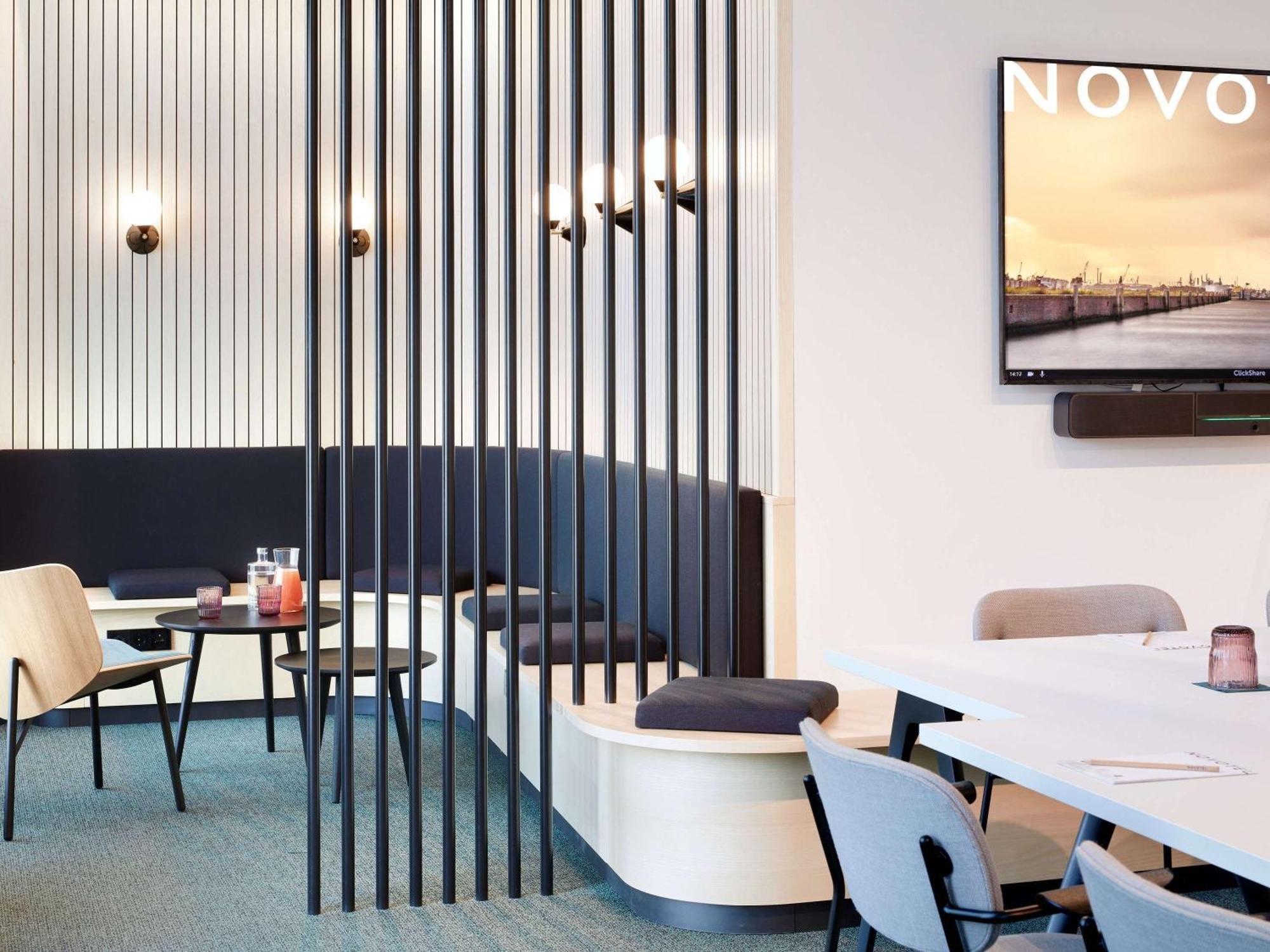 Novotel Hamburg Central Station Екстер'єр фото