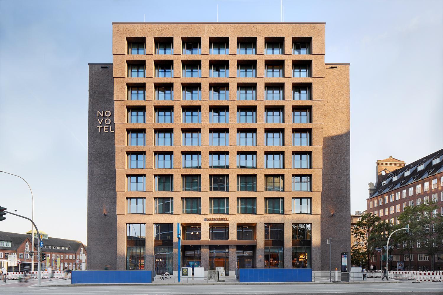 Novotel Hamburg Central Station Екстер'єр фото